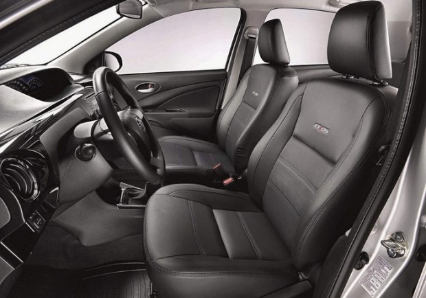 Novo Toyota Etios 2015 Interior