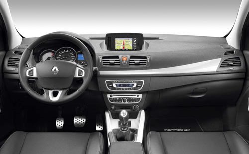 novo-Renault-Megane-2015-2016-7