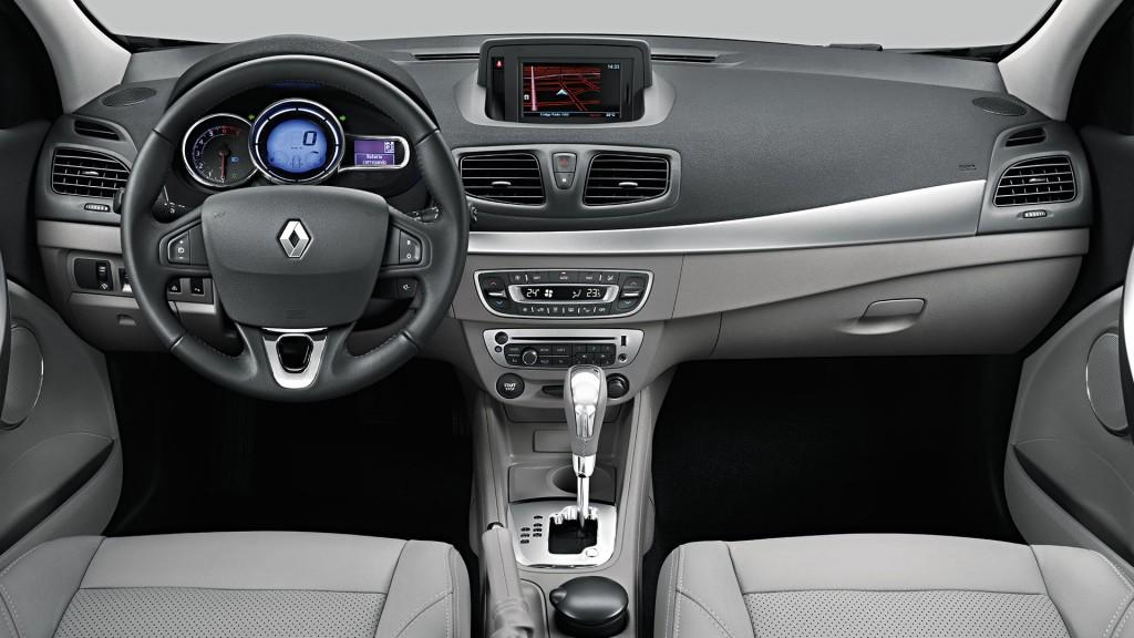Novo Renault Fluence 2016 Interior e itens de série