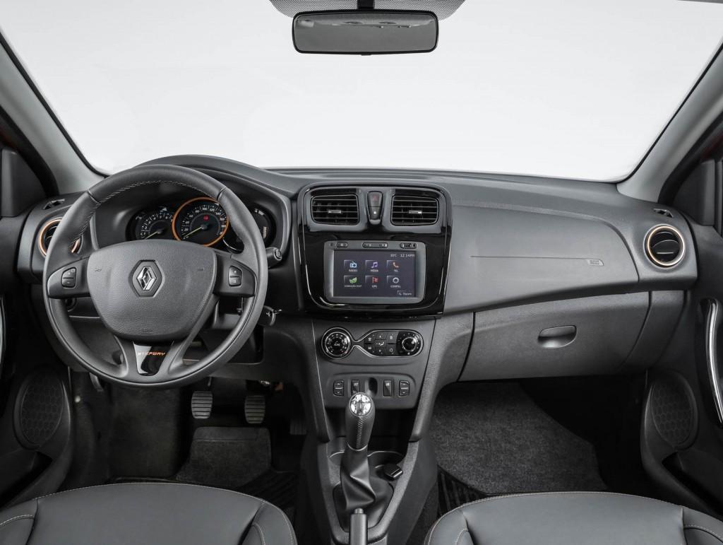 Novo Renault Sandero Stepway 2016 Interior e itens de série
