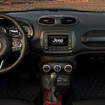 Jeep-Renegade-2017-9