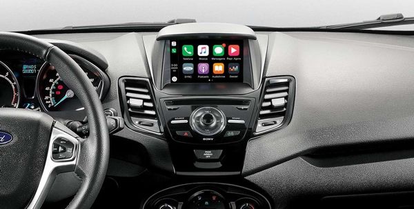 Ford Fiesta 2019 - console, volante