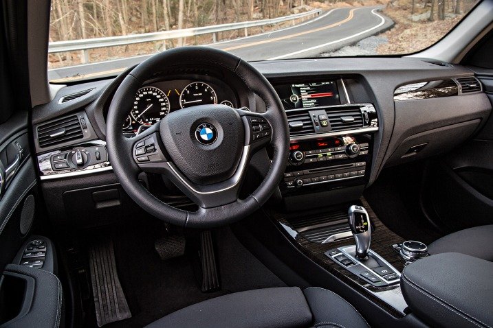 BMW X3 2017 - interior