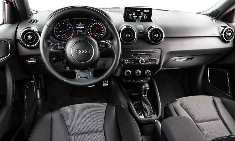 Novo Audi A1 2017 - por dentro